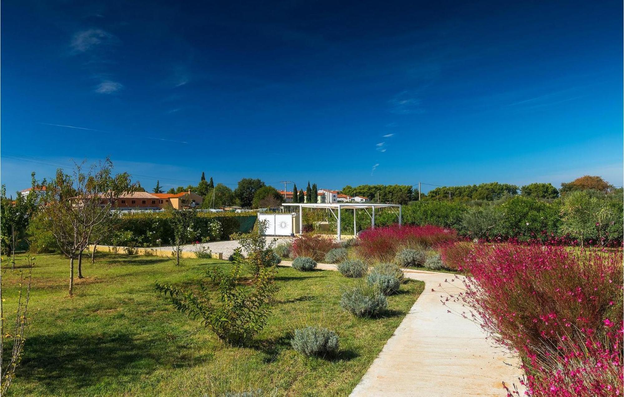 Villa Nella Rovinj Exterior photo